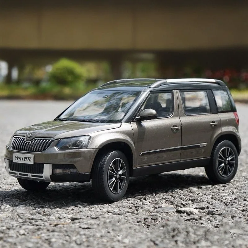 

1:18 SKODA Yeti SUV Alloy Car Model Diecast Metal Toy Off-road Vehicles Car Model Simulation Collection Children Gift Decoration