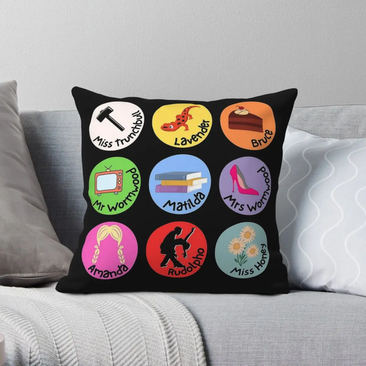 

Matilda Characters Pop Art Square Pillowcase Polyester Linen Velvet Pattern Zip Decorative Room Cushion Cover 45x45