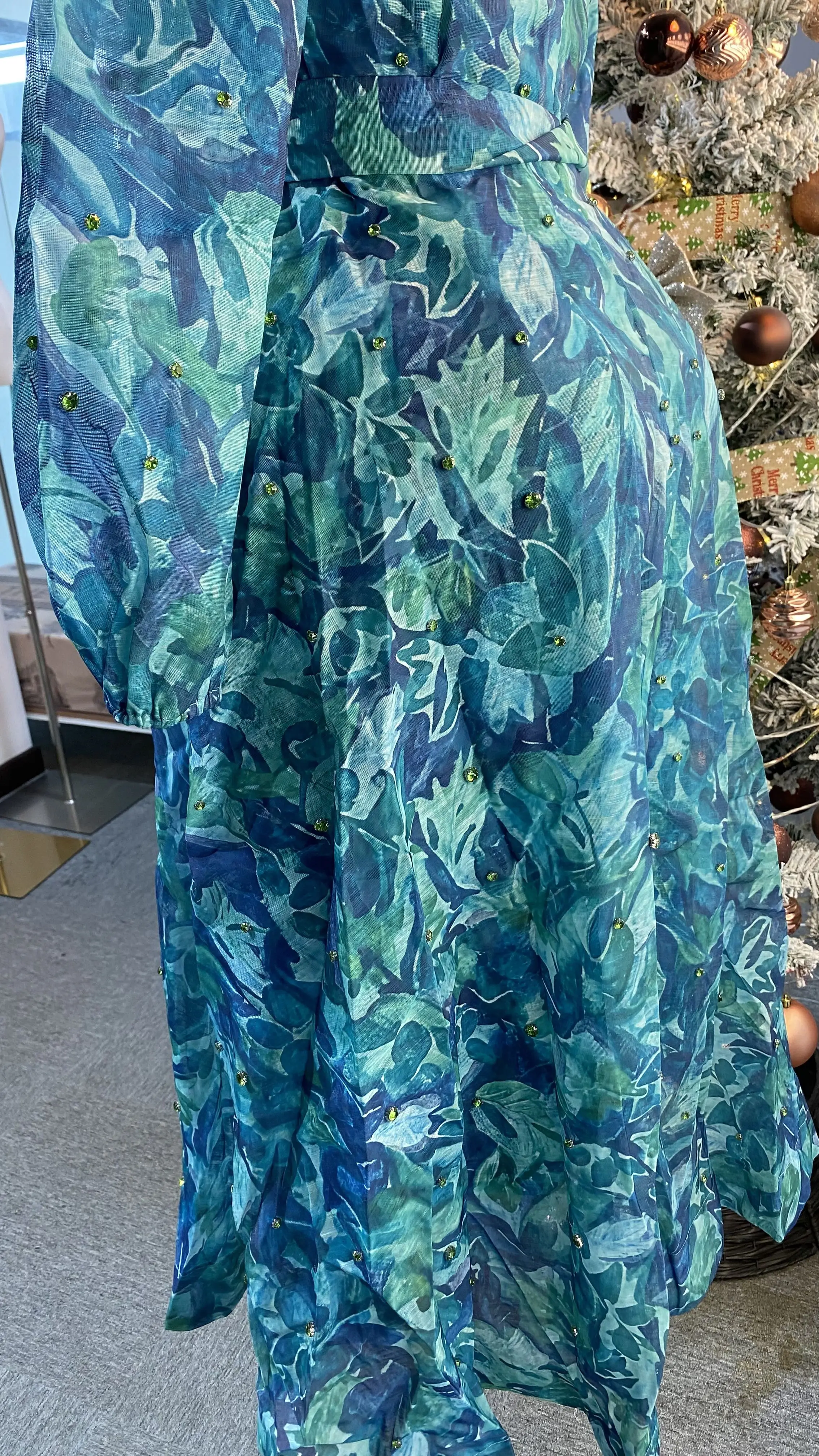 Womens New Lightweight Luxury Nail Diamond Design Single Breasted Waist Large Swing Dress-GZMM277