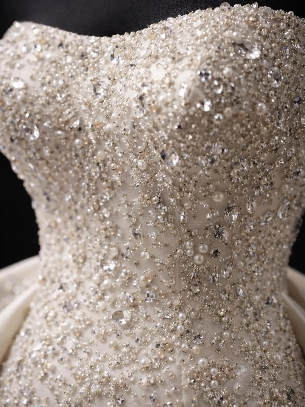 Luxury Handmade Bride Gowns Sweetheart Mermaid Beaded Crystal Rhinestones Vestidos De Novia Customized Sweep Train Bridal Dress