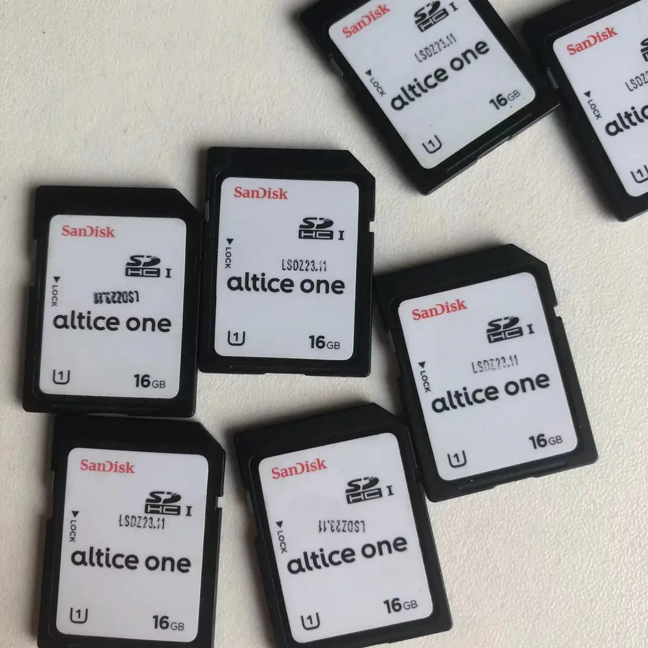 SanDisk SD 16G 32G Canon CCD كاميرا رقمية بطاقة الذاكرة جهاز السيارة تخزين التلفزيون SDHC بطاقة كبيرة