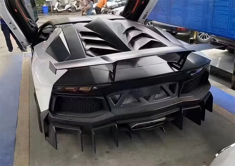 LP700 LP740 Carbon Fiber Aventador LP700-4 Rear Car Bumper for Aventador 11-15
