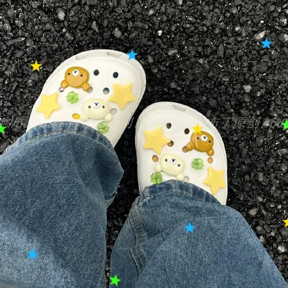 Kawaii Rilakkuma Good Fortune Clover zapato hebilla flor Linda decoración de zapatos accesorios Diy regalo de niña regalos de vacaciones