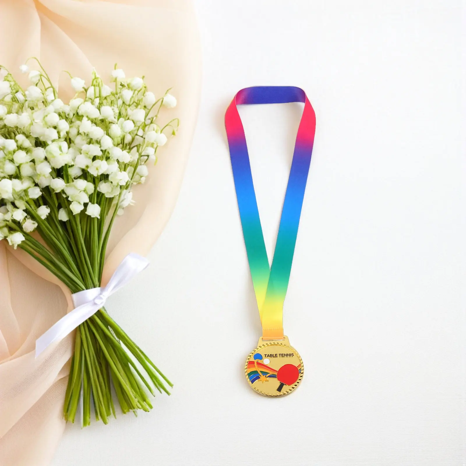 

Медаль для победителей по настольному теннису: золотая, металлическая, для соревнований, студенческих и общественных турниров, спортивных состязаний