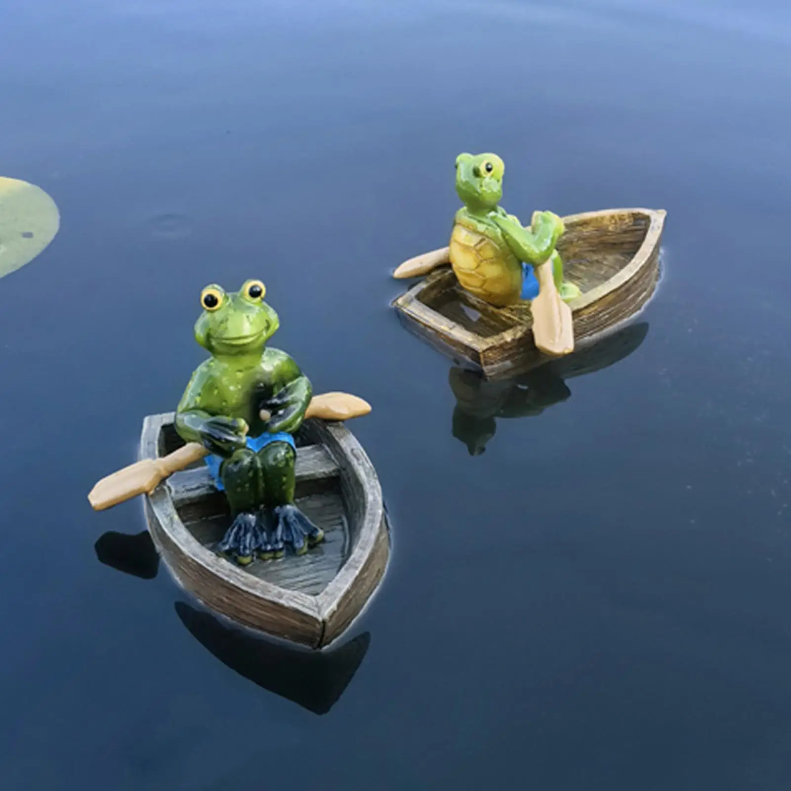 Animal Garden Statues Floating Pond Decoration Sculpture Floating Resin Frog Turtle Shape Figurines for Fish Tank Garden