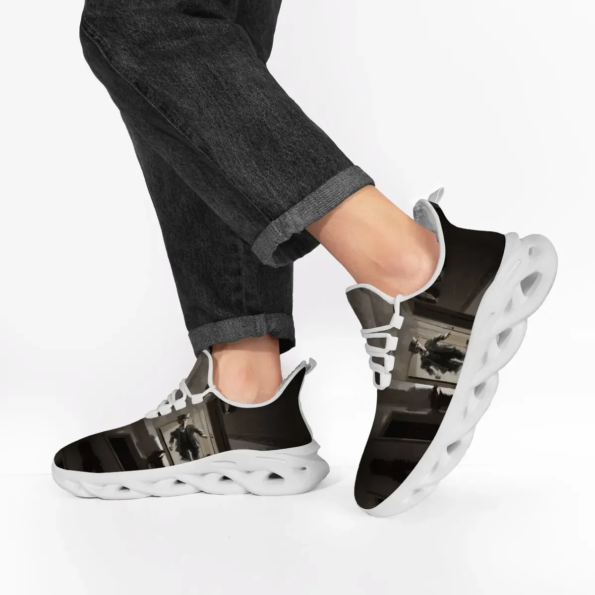 

Halloween Death God Horror Movie Pattern Festive Atmosphere Gift Unisex Lace-up Flat New Large-sized Comfortable Sports Shoes