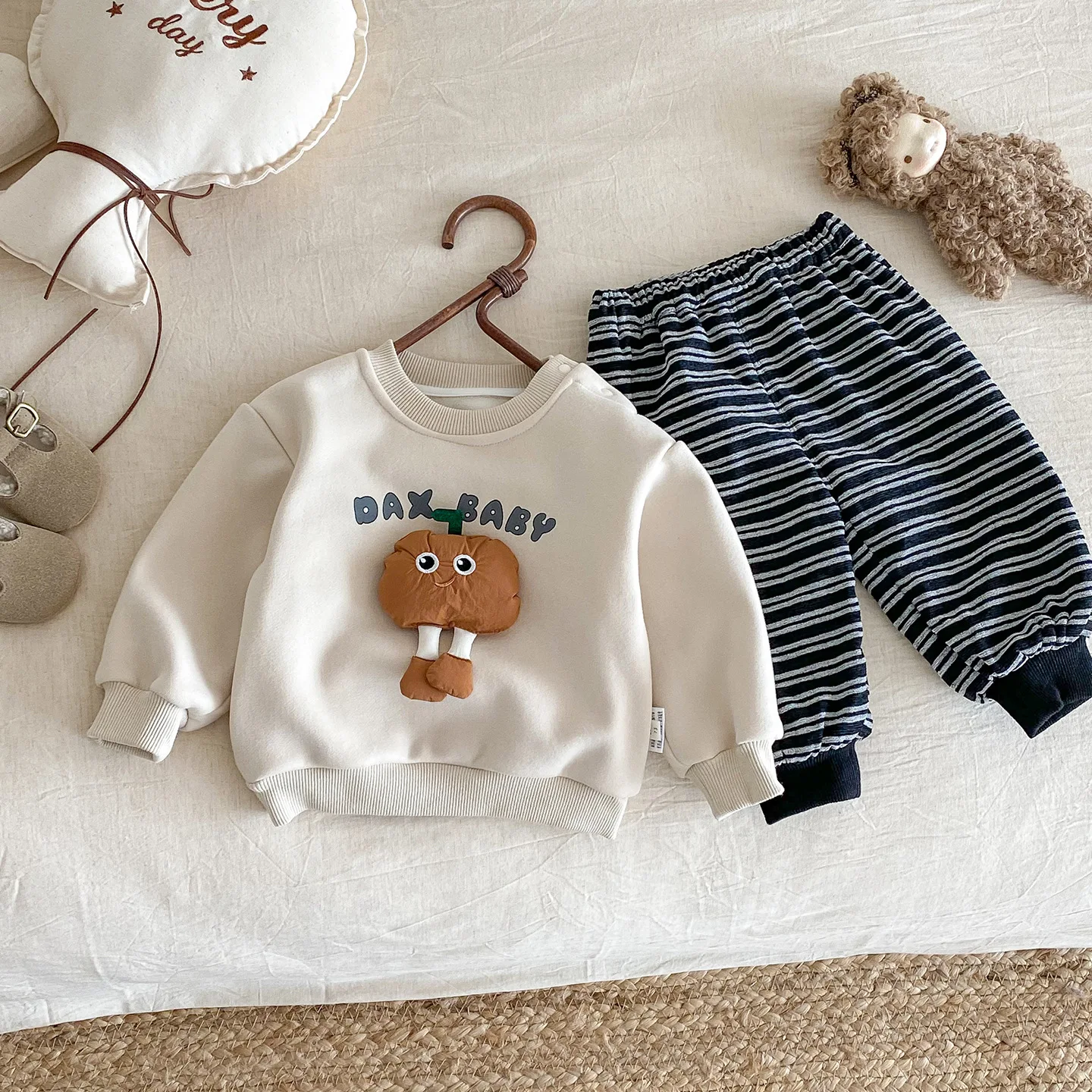 

Korean Infant Baby Boy 2PCS Set Winter Cartoon Thick Warm Toddler Boys Sweatshirt+striped Elastic Waist Newborn Boy Casual Pant