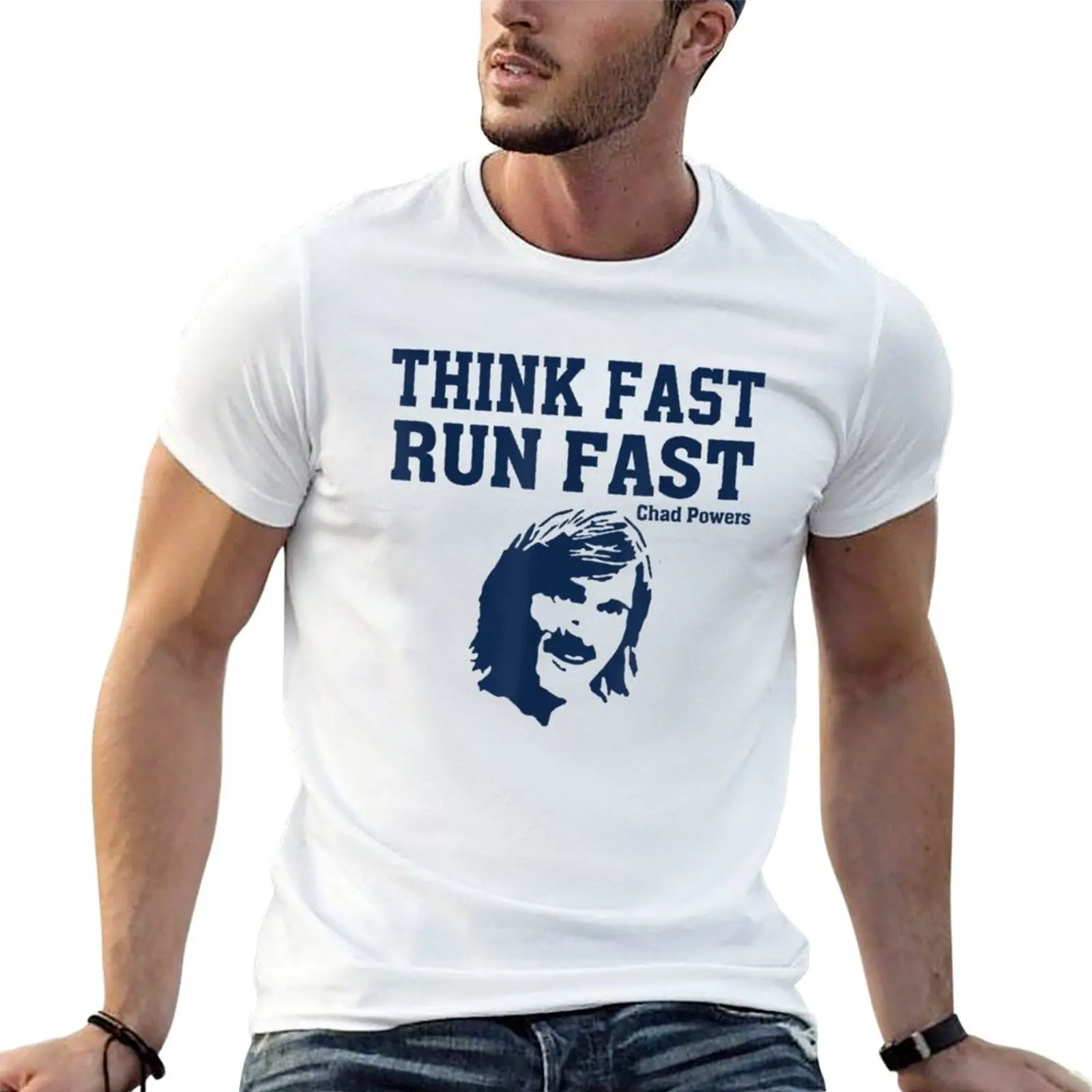 تي شيرت Think Fast Run Fast Chad Powers تي شيرت للرجال من القطن المضحك تي شيرت أنيمي للرجال #1