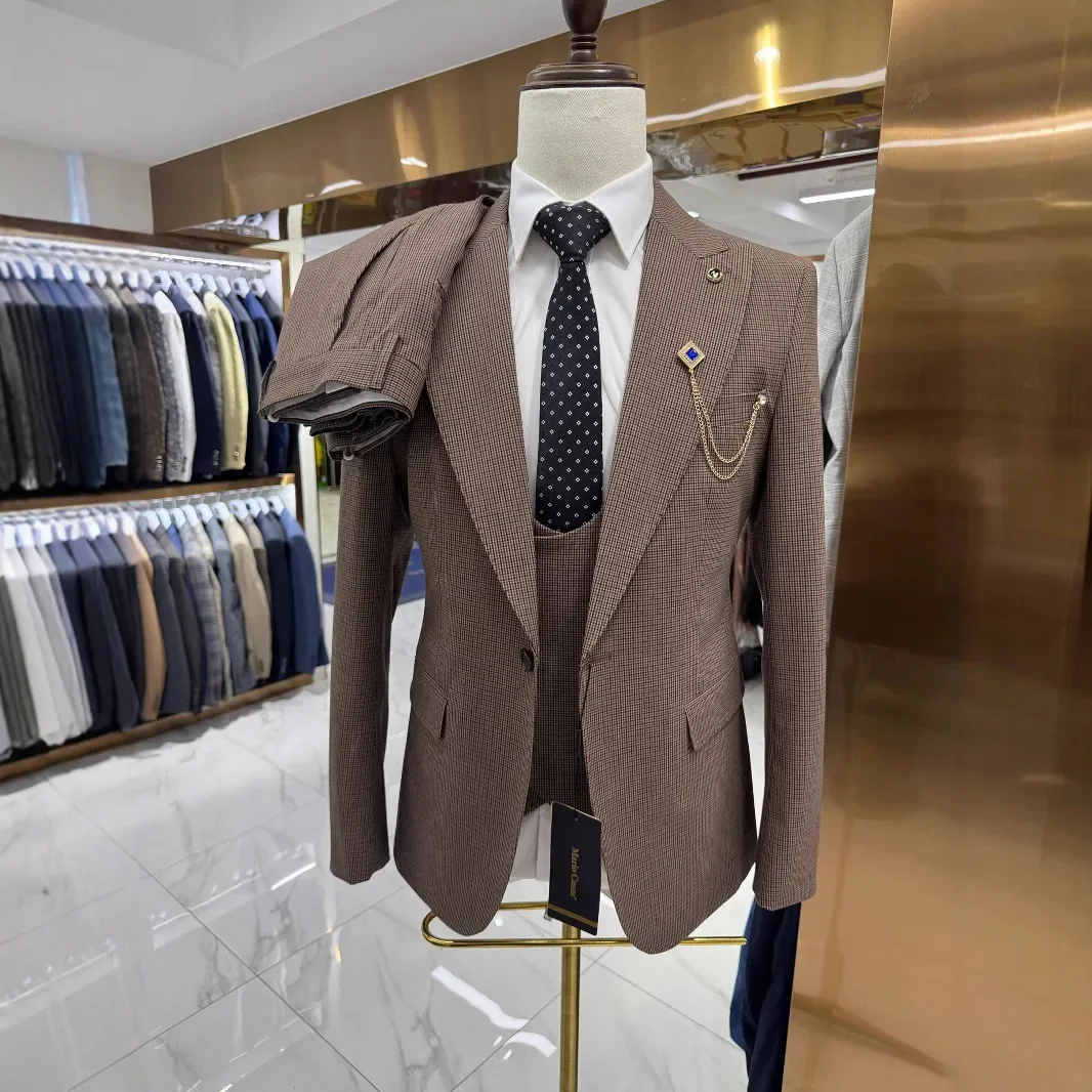 

Plaid Men Suits 3 Pcs Peak Lapel Jacket with Vest Pants Slim Fit Wedding Tuxedo for Groom Male Fashion Suit Blazer 2025