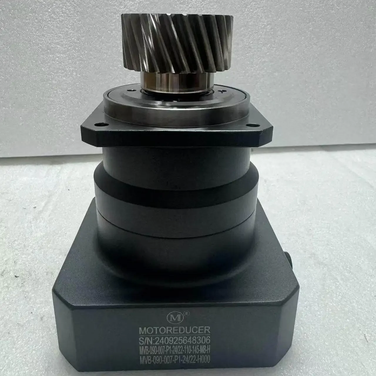 New French modoli planetary gear reducer MAF-110A-007-35-114-200-M12 1PCS