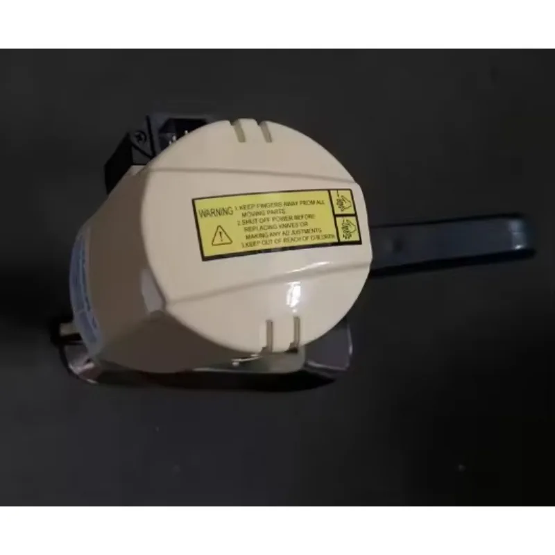 Flat-Bed Manual Feed Sewing Machine, Round Cutting with Lock Stitch Gear, Home Use, New Condition, Industrial Application