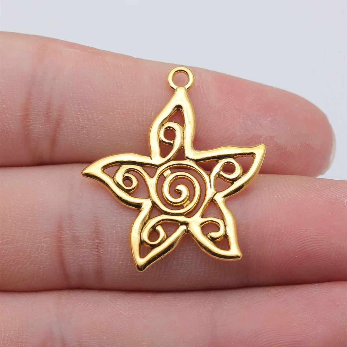 WYSIWYG 3pcs 33x30mm Flower Hollow Charm Pendants 3 Colors Hollow Carved Flower Charm Hollow Carved Flower Pendants