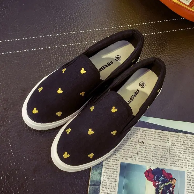 Mickey new Spring And Autumn Breathable Flat Bottom One Foot Lazy Shoes Canvas Shoes Mickey Student Cloth Casual White Shoes