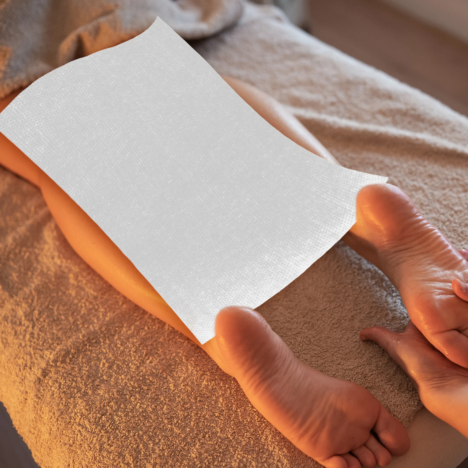 

50Pcs Disposable Face Towels Salon Spa Wipes 60x30cm Absorbent Non Woven Cloth for Beauty Foot Bath Hair Wrap Nail Treatment