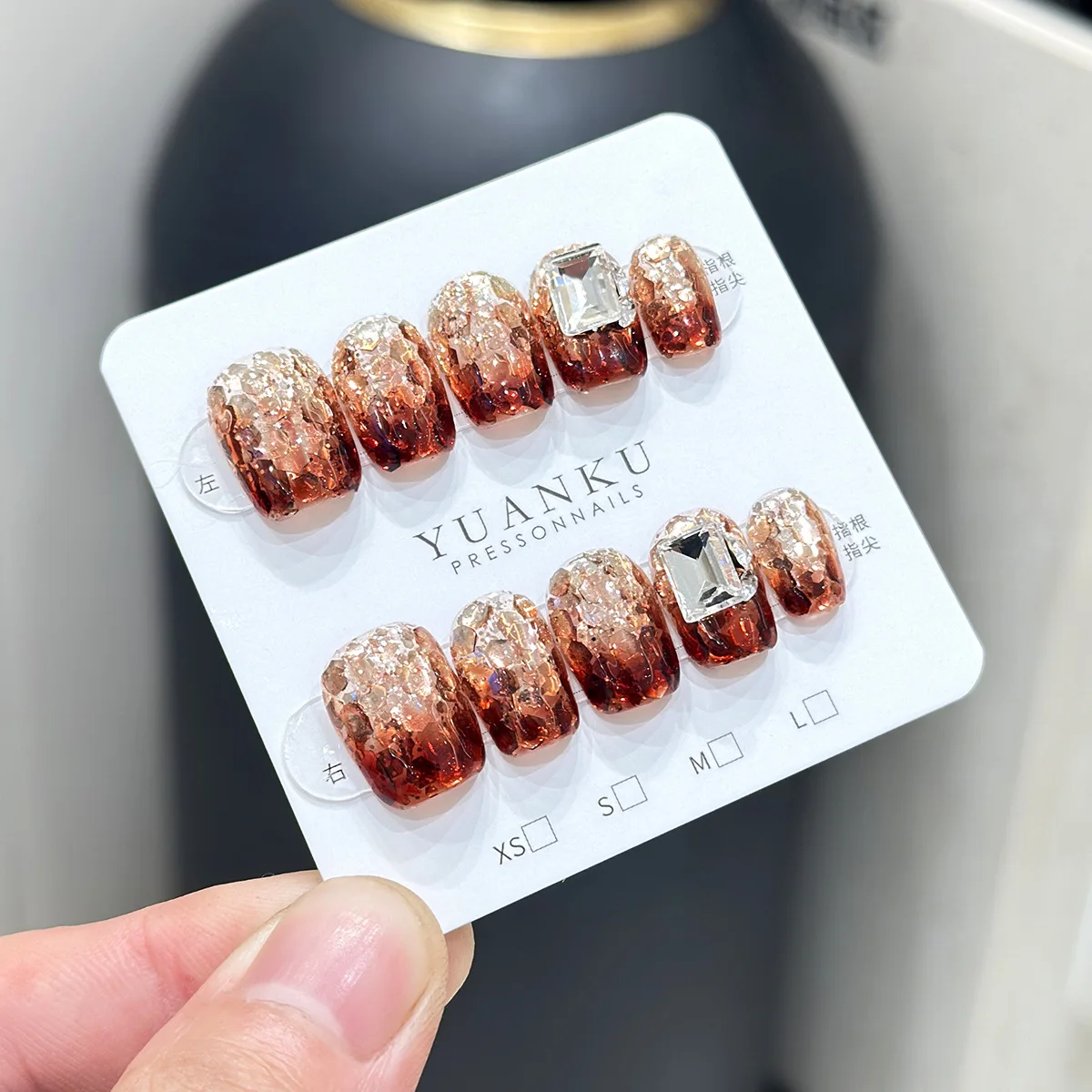 Handmade Amber Glass Gradient Champagne Glitter Short Nails with Sparkling Diamonds Luxury Press On Nail Art for Autumn Winter