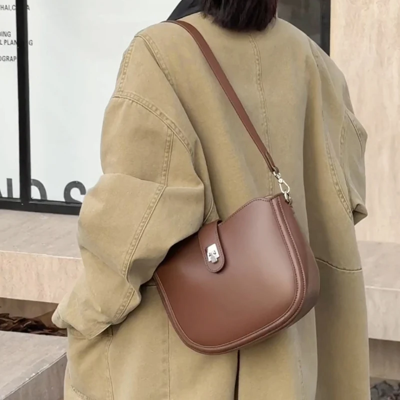 

Women's Natural Cow Leather Handbags Ladies High Quality Cowhide Shoulder Bag Female Half Moon Luxury Designer Crossbody Bags