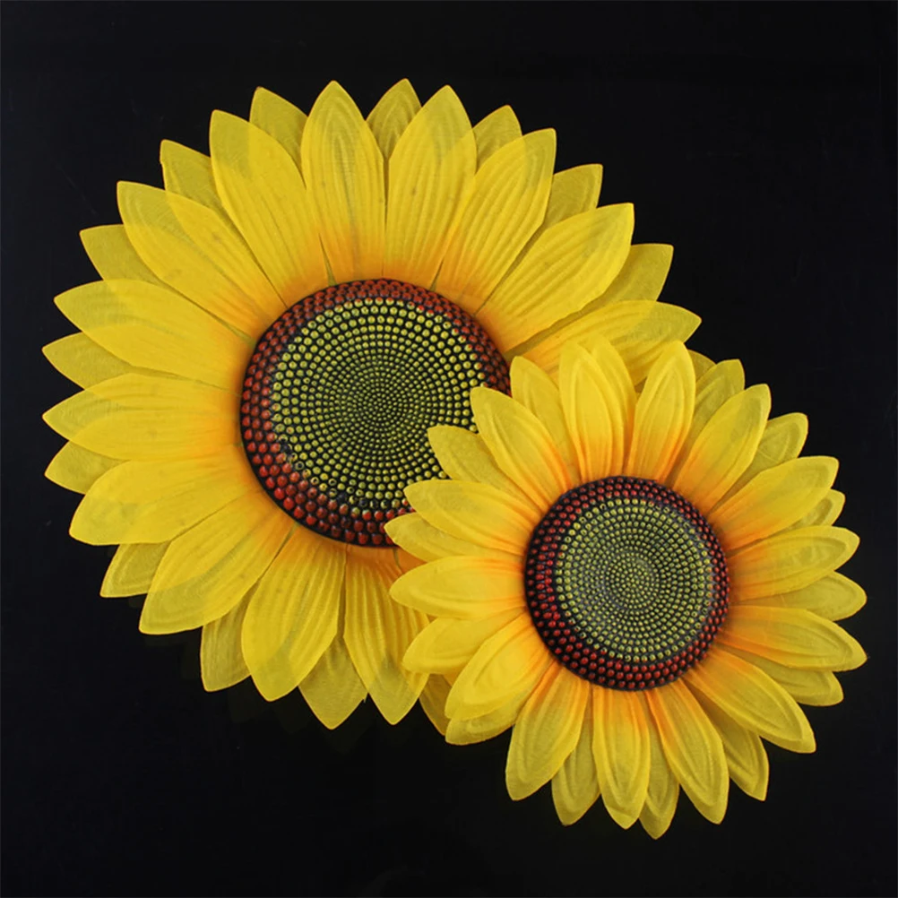 

4pcs Simulation Sunflower Ornament Artificial Dance Holding Flower Wedding Party Home Office Decor Romantic Atmosphere Gift