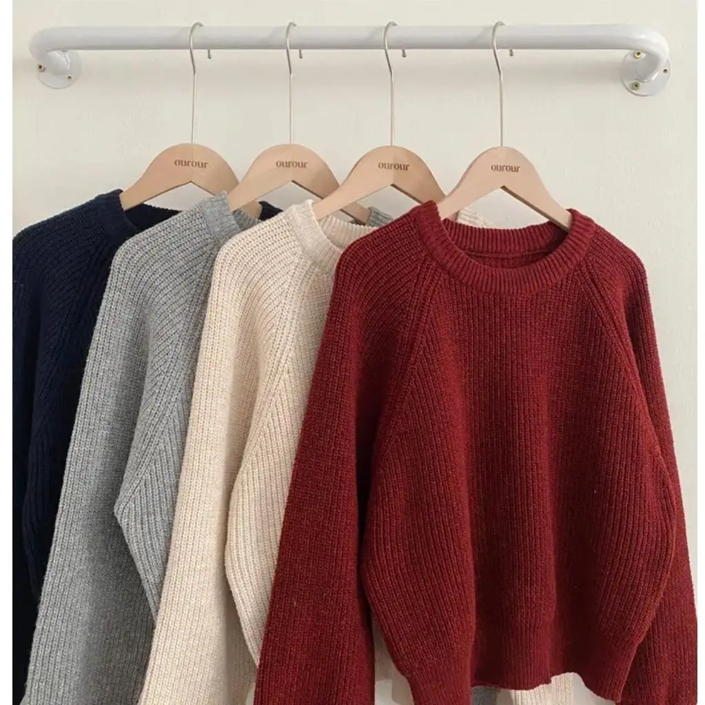 เสื้อไหมพรมถักทรงหลวมสไตล์วินเทจสำหรับผู้หญิง แขนยาว คอกลม สีพื้น สไตล์เกาหลี ลำลอง ประจำฤดูใบไม้ร่วงและฤดูหนาว ปี 2025