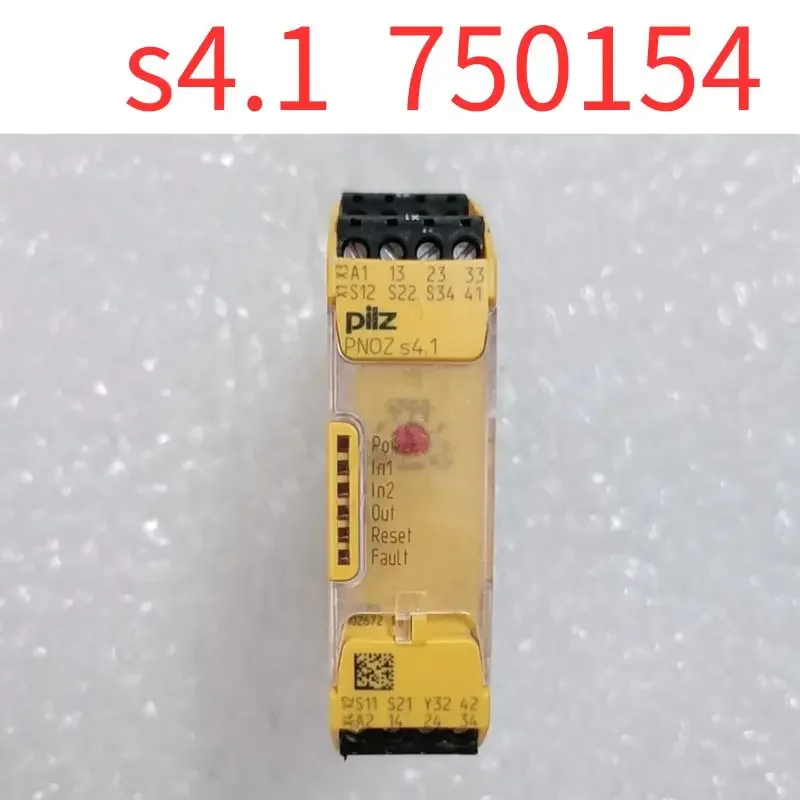 

Second-hand Safety relay s4.1 750154