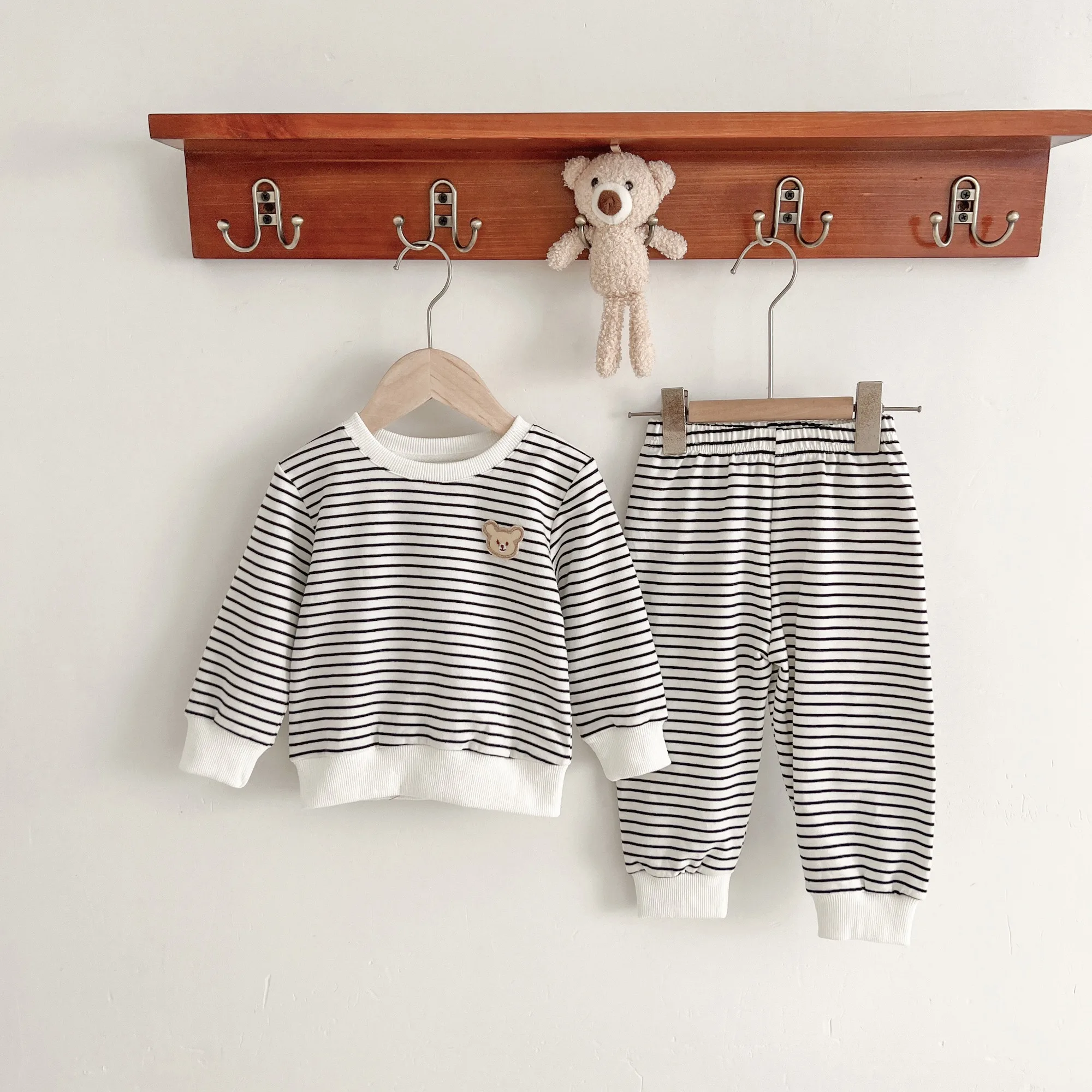 Angoubebe 555S88 Infant Baby Unisex Stripped Sets Embroidery Bear