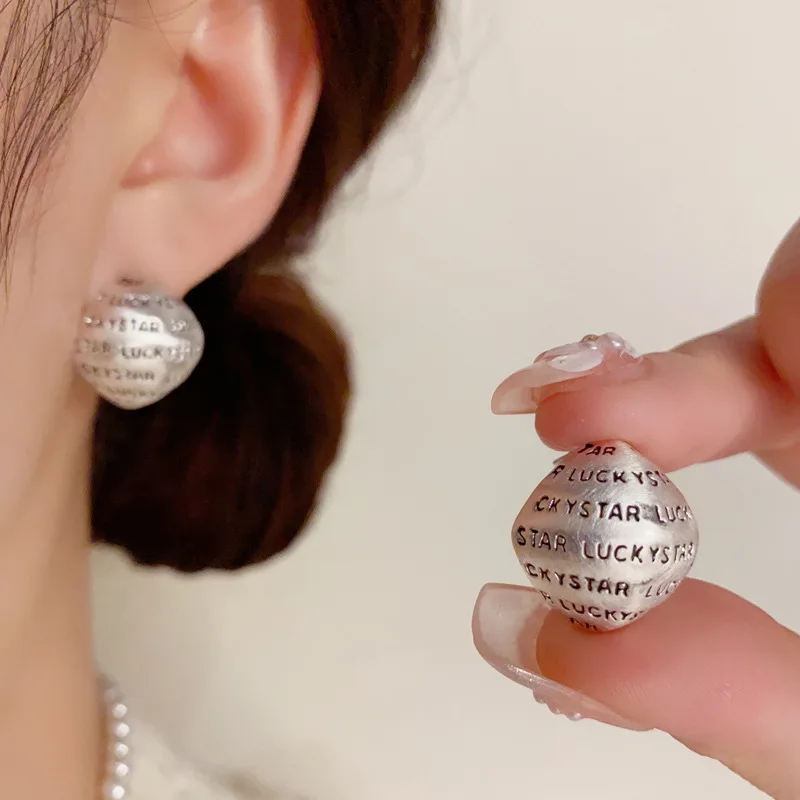 الفرنسية الرجعية المعادن هندسية إلكتروني الأذن ترصيع s925 الفضة إبرة أزياء بسيطة تنوعا تصميم أقراط النساء