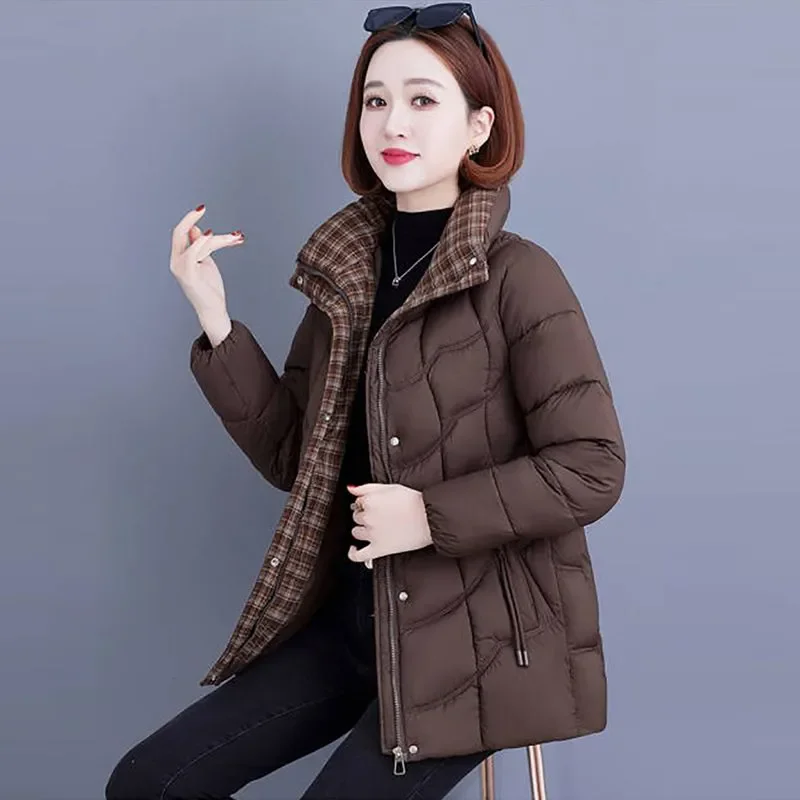 Parki zimowe damskie na rok 2025, ocieplane kurtki bawełniane, stójka, grube, ciepłe, pikowane płaszcze, codzienne, wyszczuplające okrycia wierzchnie dla mamy.