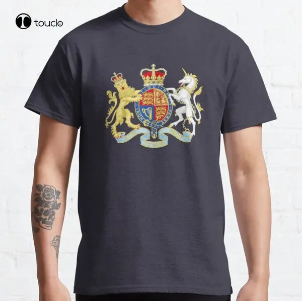 Elizabeth Ii Royal Coat Of Arms Emblem Classic T-Shirt Tee Shirt Black Shirt Women Custom Gift Streetwear Tee Shirt Tshirt