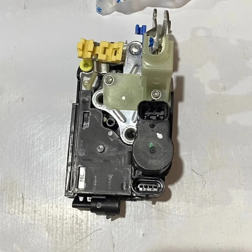 

C00011570 Front Door Lock Central Locking Block Locking Machine for MAXUS G10