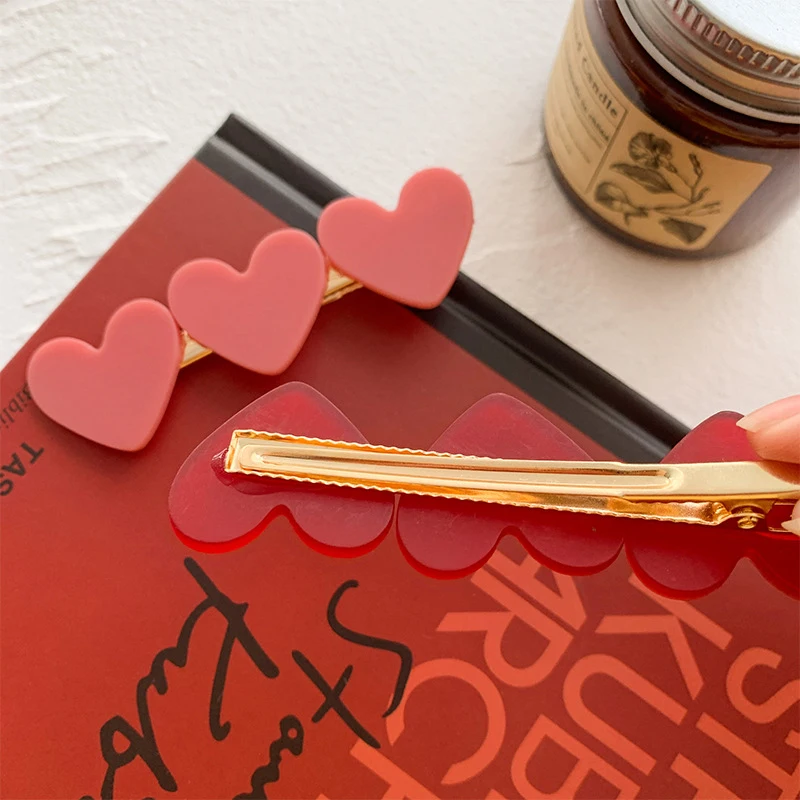 Rote Liebes-Haarnadel, niedlicher Clip für Pony und abstehendes Haar, seitlicher Entenschnabel-Haarspange, sanfter Haarschmuck – Detail 6