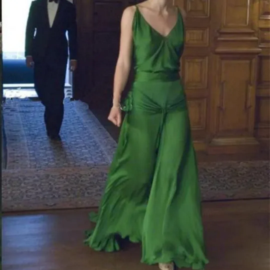 فساتين سهرة مثيرة باللون الأخضر السباغيتي من تصميم فستان المشاهير الطويل من جاكلين دوران