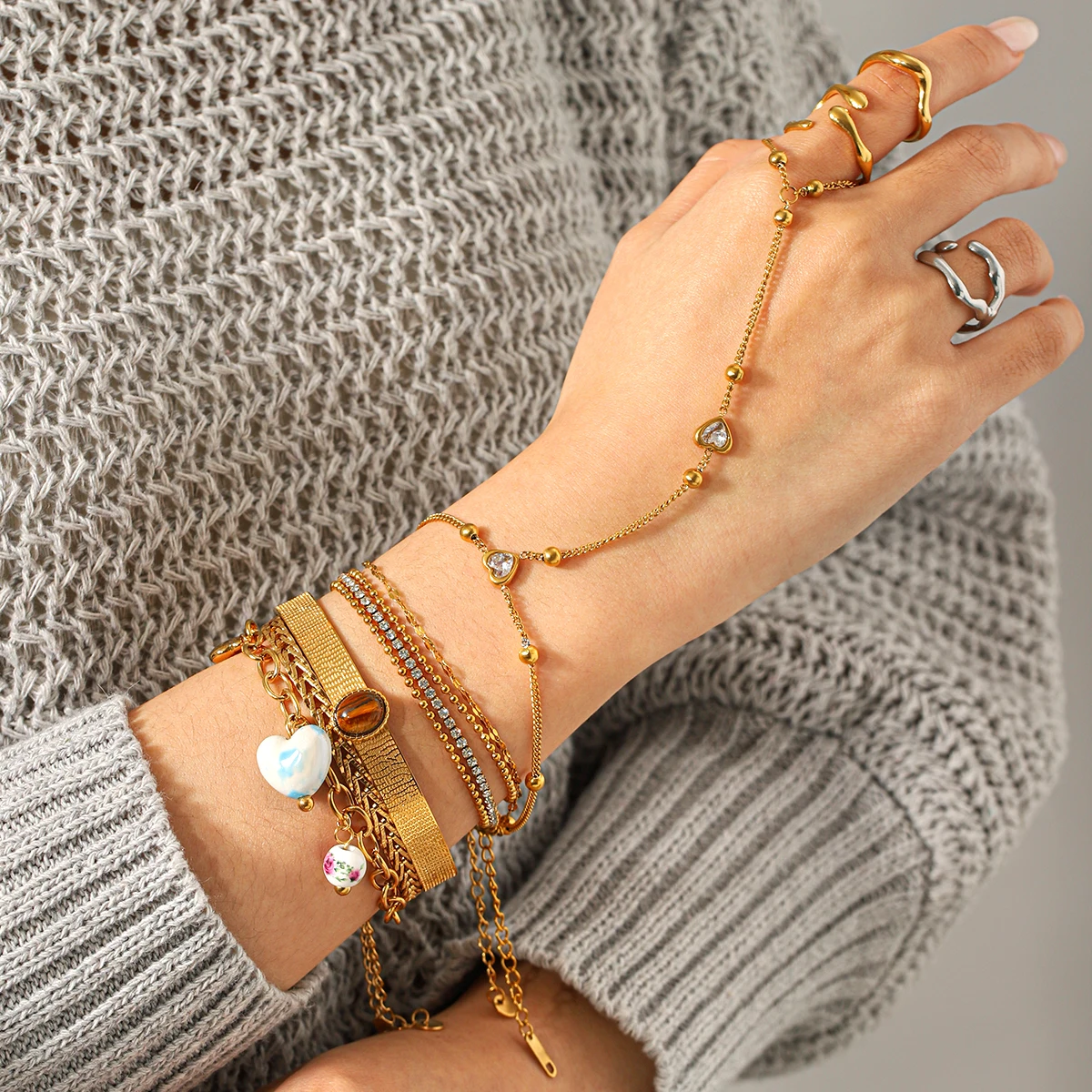 

Huang Chao Y2K Zirconia Pearl Necklace Bracelet and Ring Set Stainless Steel Jewelry Wrist Jewelry Party Gift