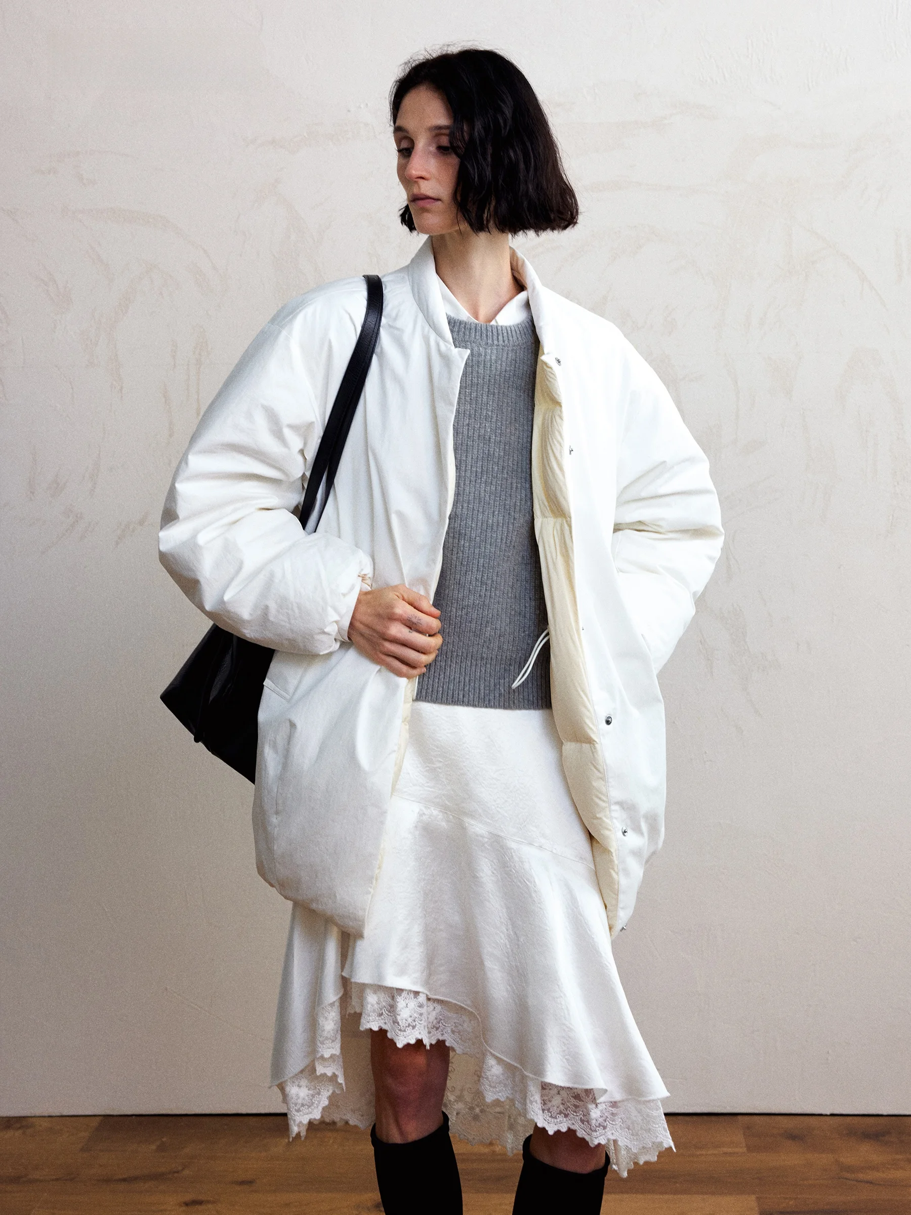 

Двусторонняя свободная пуховая куртка с воротником-стойкой и микро-текстурой, повседневное женское утепленное пальто, теплое и стильное.