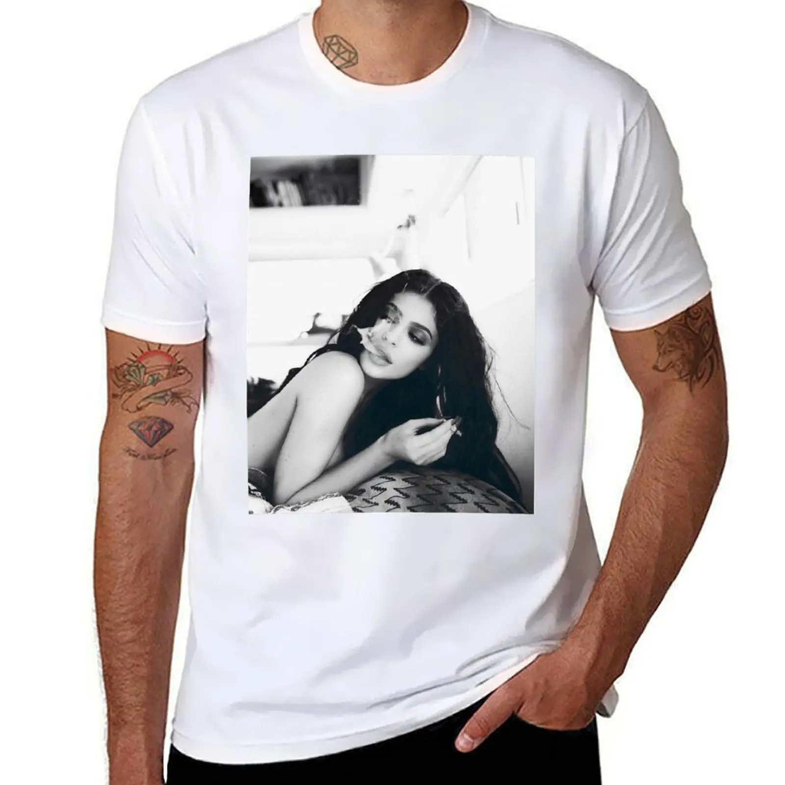 

kylie jenner T-Shirt Plus Size Basic Cotton T-Shirt