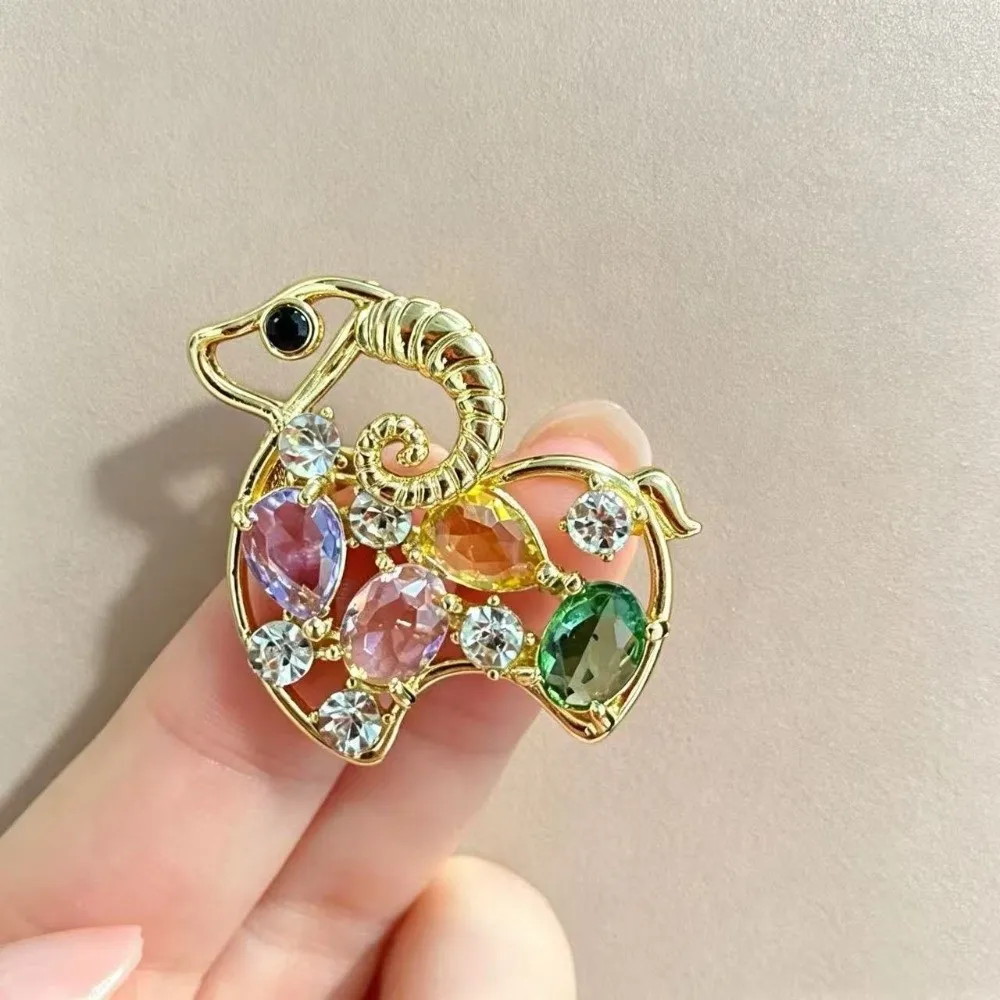 Exquisite Metal Golden Sheep Brooch Curved Horns Gold Plated Lucky Ram Breastpin Colorful Crystals Inlaid Rhinestone