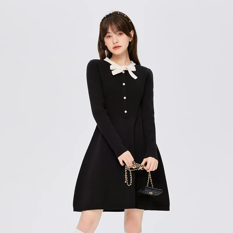 Semir Dress Women Bow Contrasted Color Bottoming Dress Elegant 2023 Winter Temperament Slim Knitted Dress