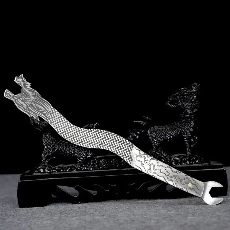 

Hand Forged Wrench Ornament Integrated Multifunctional Car Wrench Auto Repair Outdoor Self-defense EDC Tool