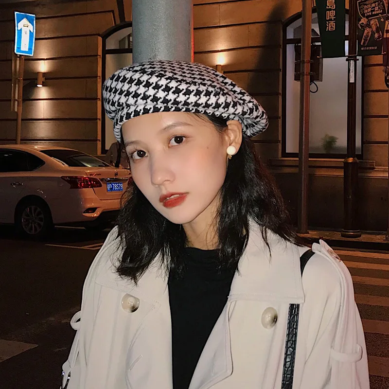 

Classic Premium Feel Black and White Plaid Spring Autumn INS Trendy Versatile Painter Hat Simple Caps Gifts for Women