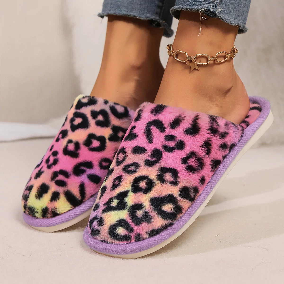 شباشب نسائية مشهورة في الخريف والشتاء، ديكور منزلي بطبعة جلد الفهد، أرضية خشبية داخلية مضادة للانزلاق، شباشب قطيفة