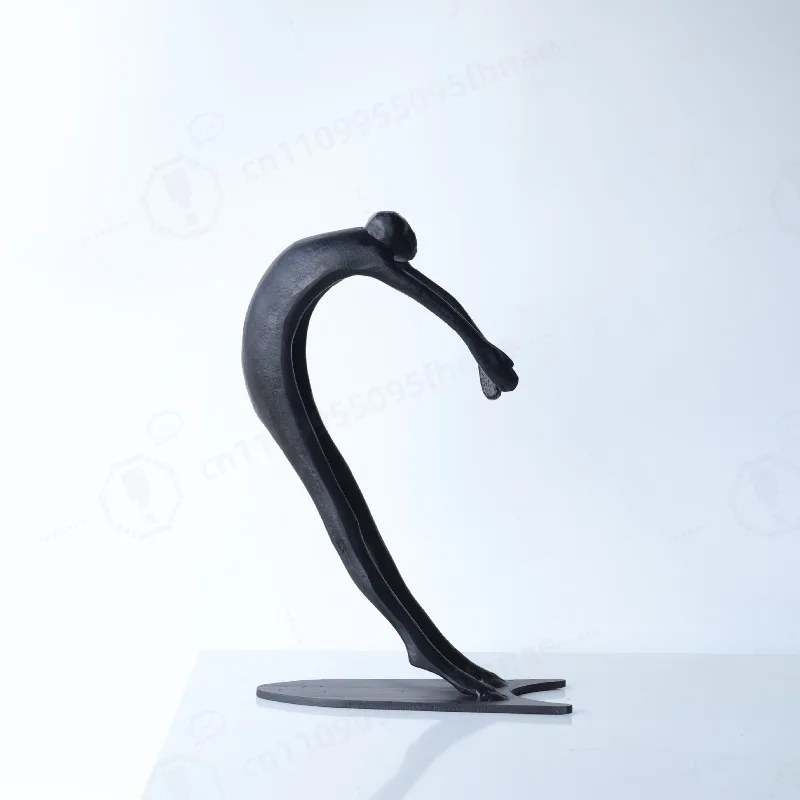 Black Cast Aluminum Sports Human Sculpture Minimalist Home Decor Studio Show Flat Open Cabinet Table Ornament