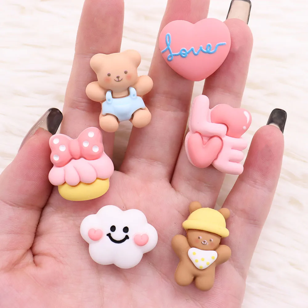 6pcs/set Cartoon Bear Heart Shape Resin Shoe Buckle Fit Wristbands DIY garden shoes Charms Decorations Kids Shoes Ornaments