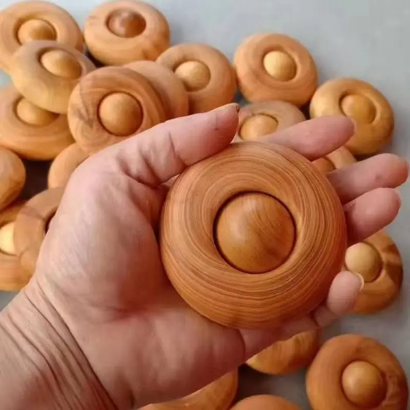 Taihang Cliff Cypress Transports Pearl Wood with Handheld Items, Attracts Wealth, Transports Rich Fragrance, Men's Portable Driv