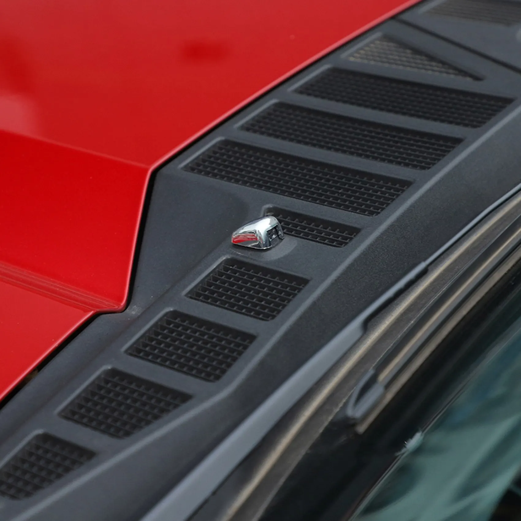 ฝาครอบตกแต่งหัวฉีดใบปัดน้ำฝนหน้าโครเมียมสำหรับดอดจ์แรมดูรารังโก-ไครสเลอร์300C