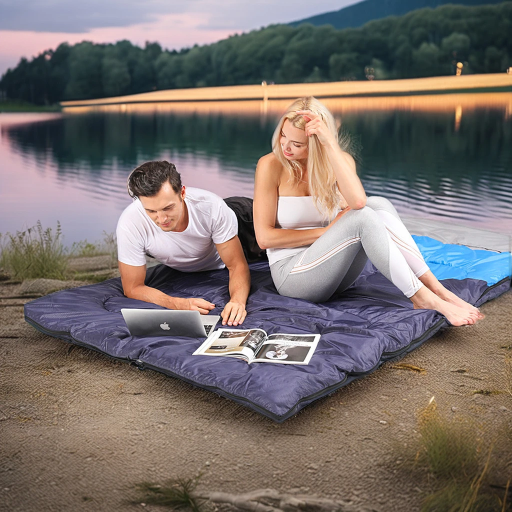 Double Outdoor Winter Padded Sleeping Bag Waterproof Polyester Cold-Proof and Split Spliced for Couples Camping