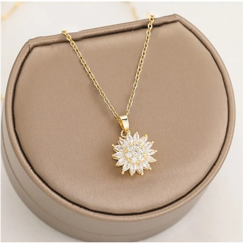 Retro Charm Sunflower Smart Necklace Women's Fashion Rotating Sunflower Small Fresh Mori Hope Flower Clavicle Chain Holiday Gift