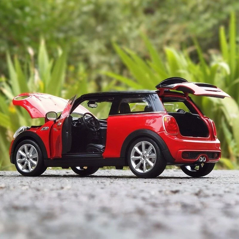 WELLY 1:24 BMW Mini Cooper S Paceman Alloy Car Model Diecasts Metal Toy Vehicle Car Model Simulation Collection Childrens Gifts