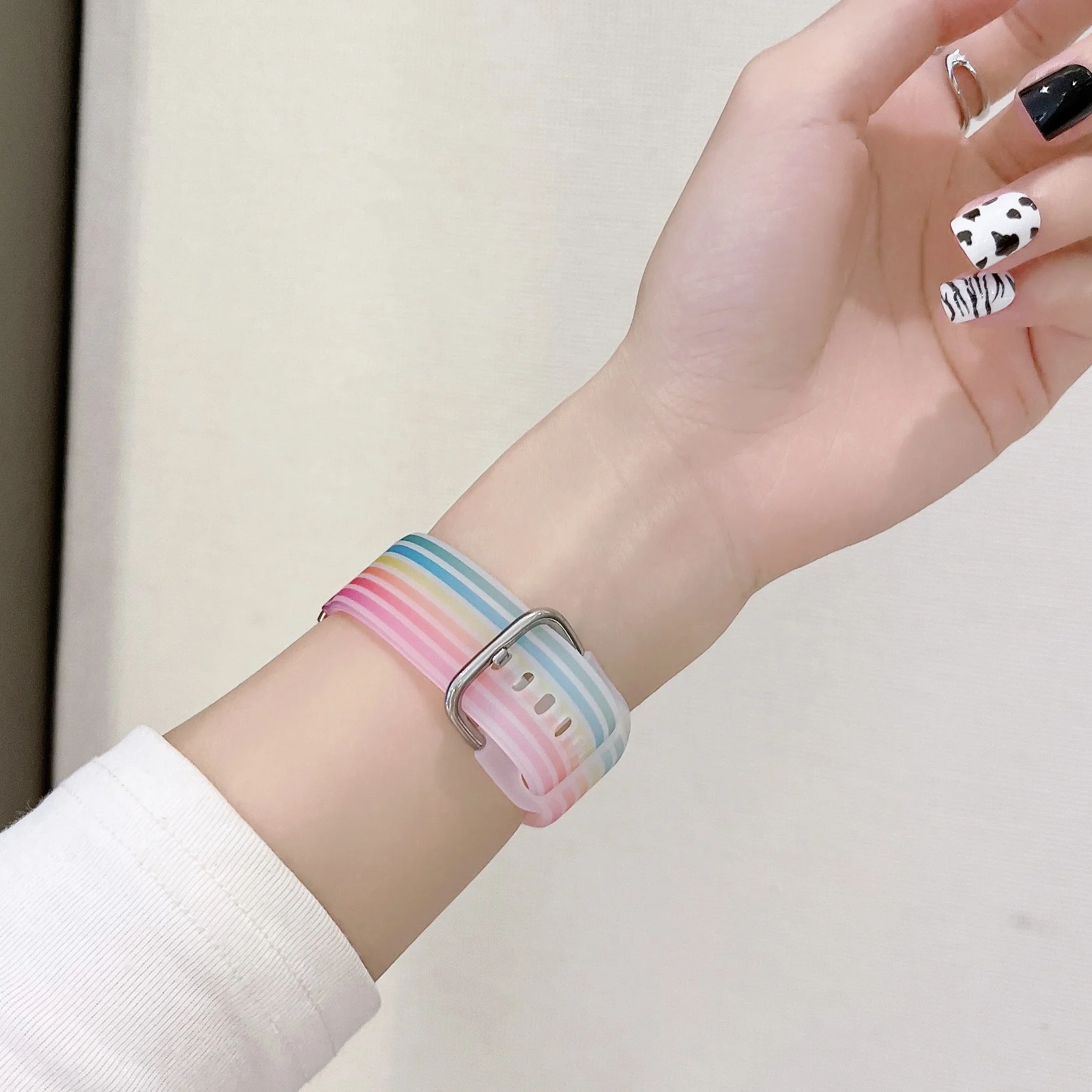 สายคล้องคอซิลิโคนสำหรับ Garmin Vivoactive 3 4 4S Venu 2 2S สร้อยข้อมือสำหรับ Garmin Venu SQ Forerunner 158 245 645 Wristbelts อุปกรณ์เสริม