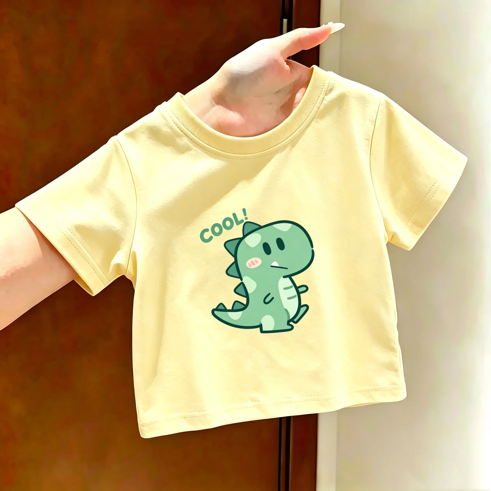 Summer New Style Round-neck Short-sleeved T-shirt for Boy and Girls with Cartoon Dinosaur Print and Cool Letters for Casual Wear