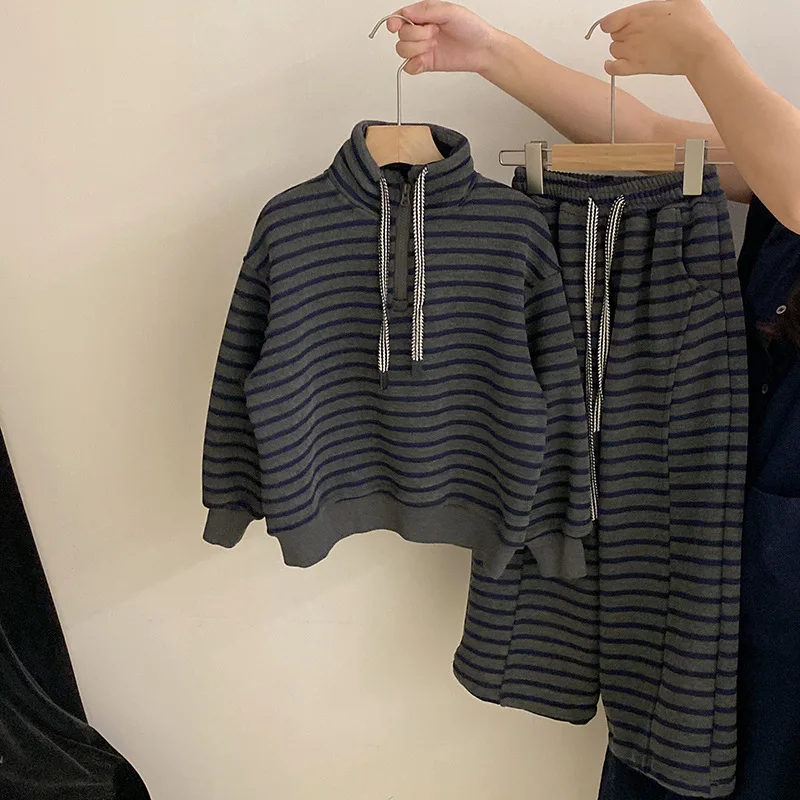 

Корейский осенне-зимний детский наряд для девочек, хлопковые полосатые детские пуловеры для девочек, бархатные толстые теплые штаны для маленьких девочек, комплект из 2 предметов