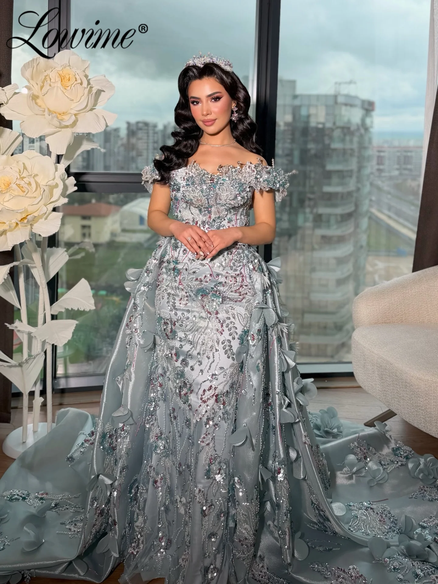

Luxurious Women's Evening Dresses Special Occasions Arabic Dubai Wedding Party Dress With Detachable Train Prom Gowns Customized