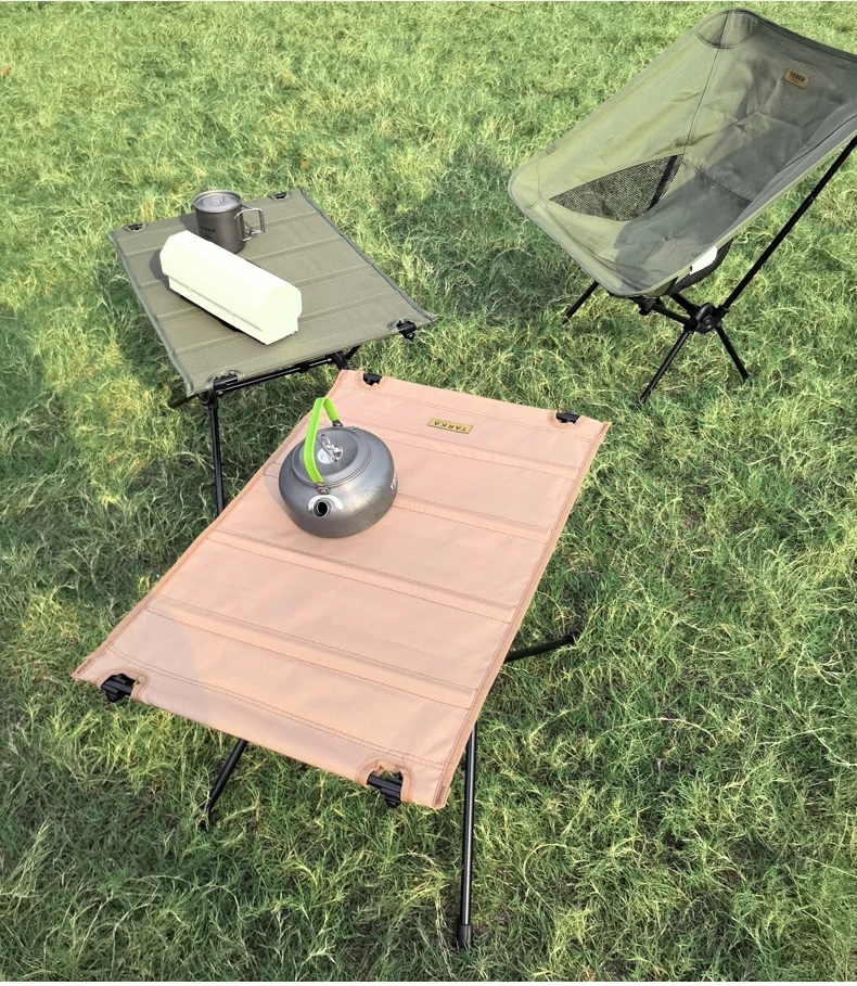 TARKA Camping-Klapptisch aus 600D Oxford-Gewebe, aufrollbarer leichter Tisch aus Aluminiumlegierung mit Netztasche für Outdoor-Picknicks – Detail 5
